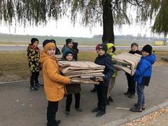 К акции "Сдай макулатуру спаси дерево" присоединился 3 "Б" класс гимназии. 30.10.2021